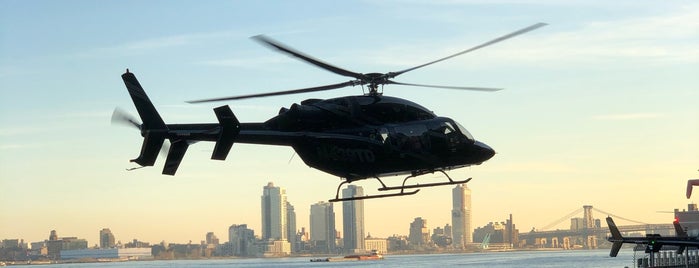 East 34th Street Heliport (TSS) is one of Lugares favoritos de JRA.