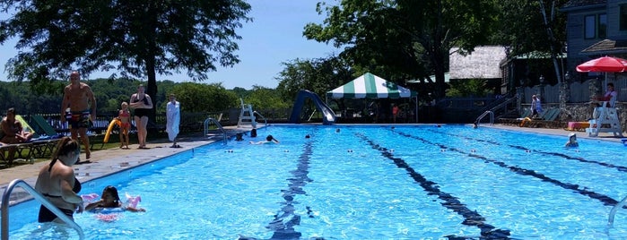 Lords Valley Country Club is one of Julie's Places.