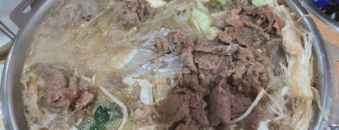 삼우정 is one of Dewy 님이 좋아한 장소.