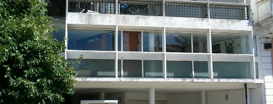 Casa Curutchet (Le Corbusier) is one of Lieux qui ont plu à Hernan.
