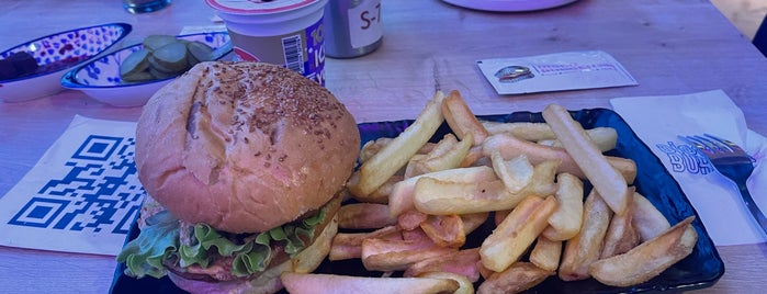 Disco Burger Private is one of Bence Samsun.
