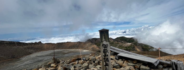 御嶽山 is one of 日本百名山.
