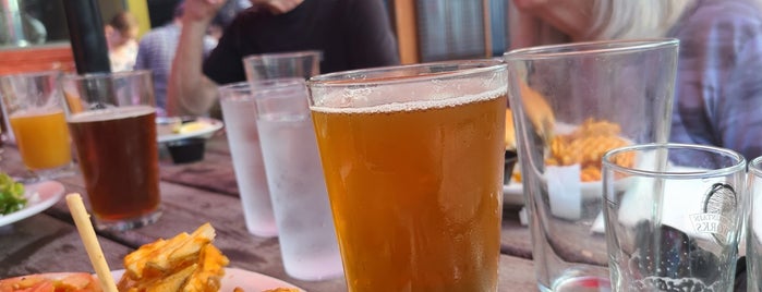 Max's Fanno Creek Brew Pub is one of Oregon Breweries.