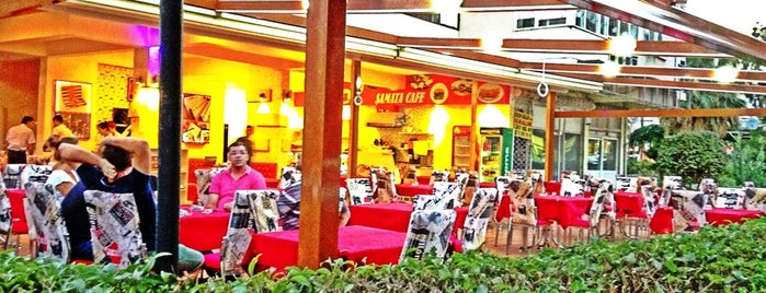 Şamata Cafe is one of Locais curtidos por Resul.