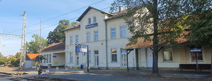 Železniční stanice Nymburk město is one of Železniční stanice ČR (M-O).