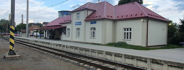 Železniční stanice Milovice is one of Železniční stanice ČR (M-O).