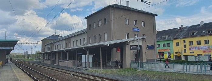 Železniční stanice Sokolov is one of Železniční stanice ČR (R-Š).