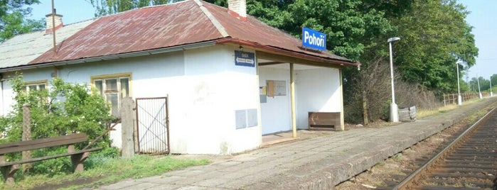 Železniční zastávka Pohoří is one of Železniční stanice ČR: P (9/14).