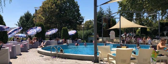 Pool Bar Romantique is one of irina.