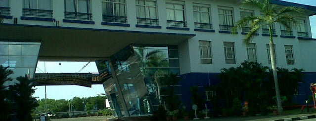 Sekolah Tinggi Ilmu Pelayaran (STIP) Marunda is one of Perguruan Tinggi Kedinasan.
