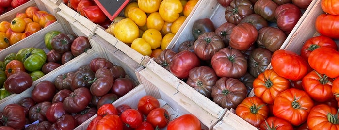 Marché d'Apt is one of Aix-en-Provence.