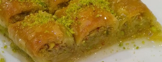 Köse Tatlıcısı ve Cafe is one of Posti che sono piaciuti a Kenan.