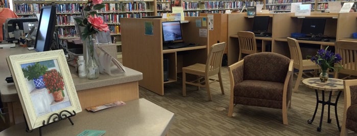 The Library at Cedar Creek Lake