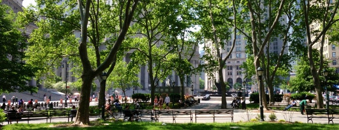 Foley Square is one of Meganさんの保存済みスポット.