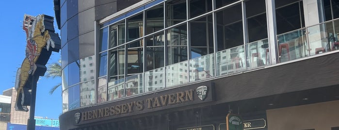 Hennessey's Tavern is one of Vegas.