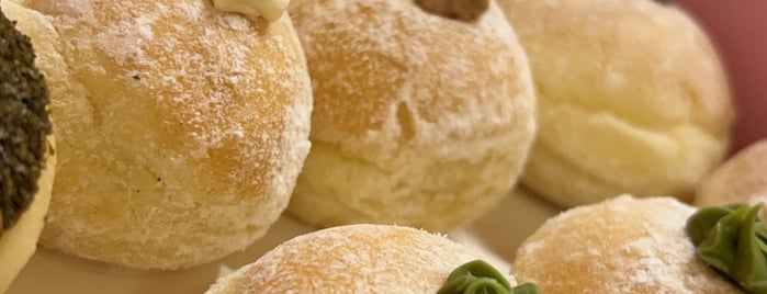 Bomboloni is one of Cafe.
