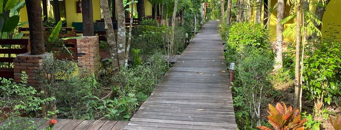 Sunda Resort is one of Getaways.