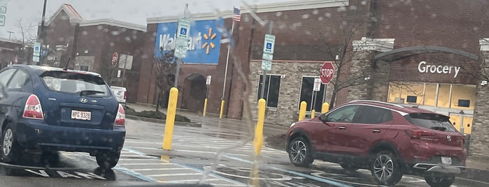 Walmart Supercenter is one of Posti che sono piaciuti a Patti.