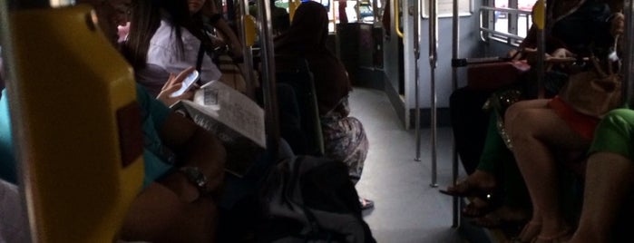 SBS Transit: Bus 23 is one of Usual places.