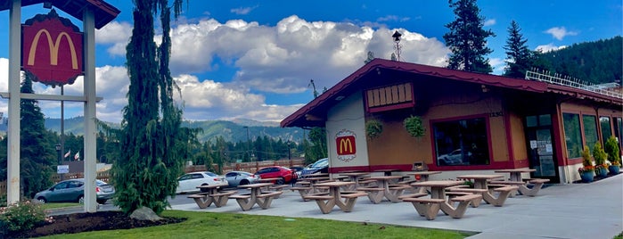 McDonald's is one of Leavenworth.