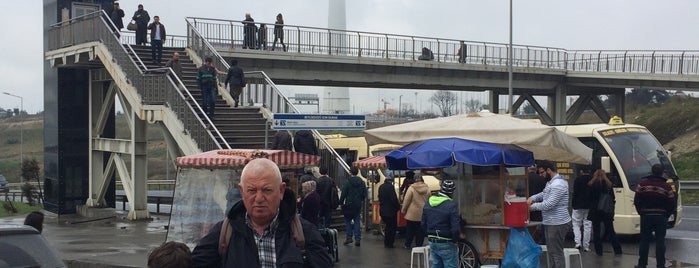 Tüyap Metrobüs Durağı is one of Feyır.