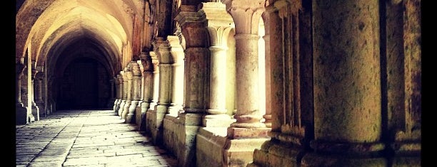 Abbaye de Fontenay is one of Tempat yang Disimpan Sarah.