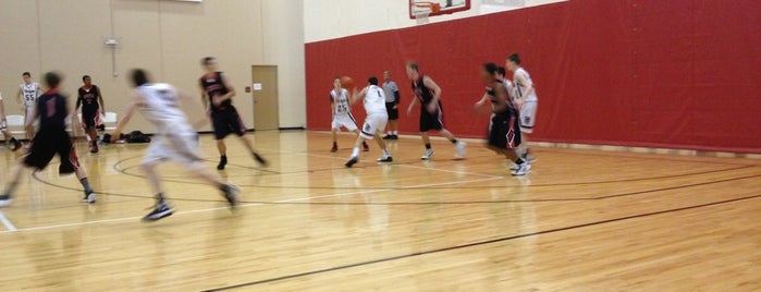 Lake Barrington Field House is one of Posti che sono piaciuti a Mark.