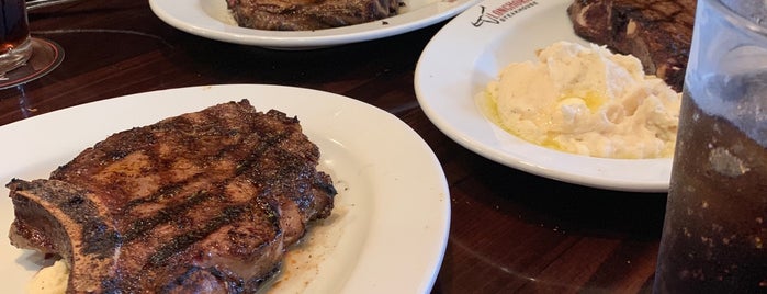 LongHorn Steakhouse is one of Steakhouses.