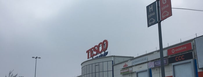 TESCO Pesterzsébet Hipermarket is one of supermarkten budapest.