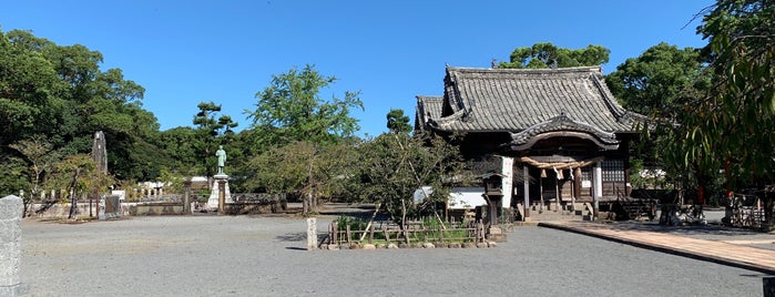 玖島城本丸跡 is one of 大村公園.