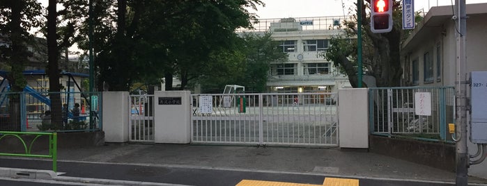 世田谷区立 奥沢小学校 is one of 世田谷の公立小学校.