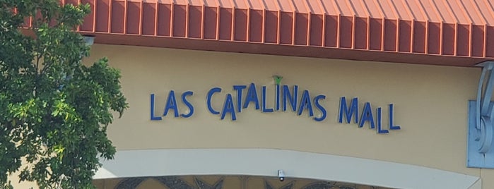 Las Catalinas Mall is one of rest.