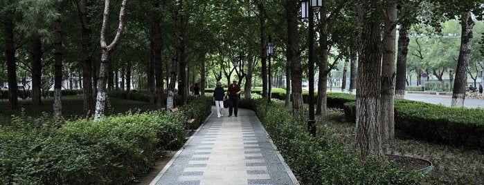 Huangchenggen Yizhi Park is one of Outdoors in Beijing.