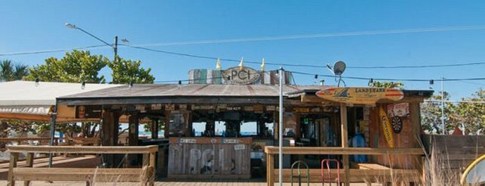 Postcard Inn on the Beach is one of Lugares favoritos de Steve.