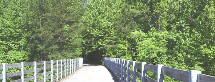 The Silver Comet Trail is one of Lieux qui ont plu à Vic.