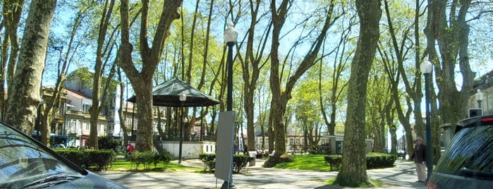 Praça Marquês de Pombal is one of Best sport places in Porto.