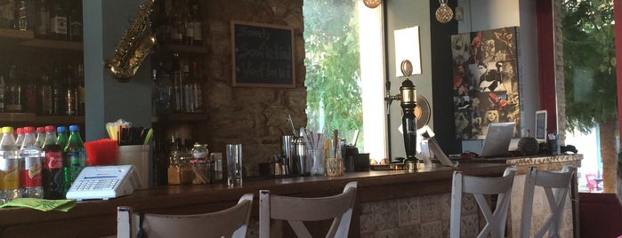 αλγό_ρυθμος is one of cafe bar.