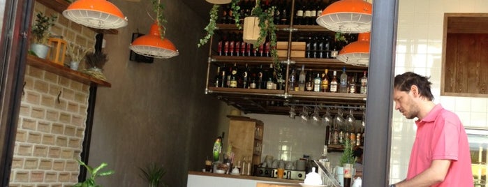 Yard cafe is one of Posti che sono piaciuti a Juan Andres.