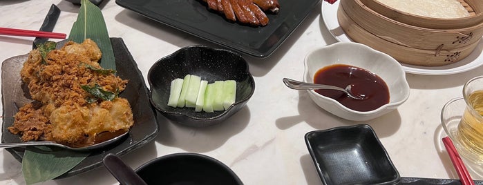 Min Jiang is one of Micheenli Guide: Chinese Fine Dining in Singapore.