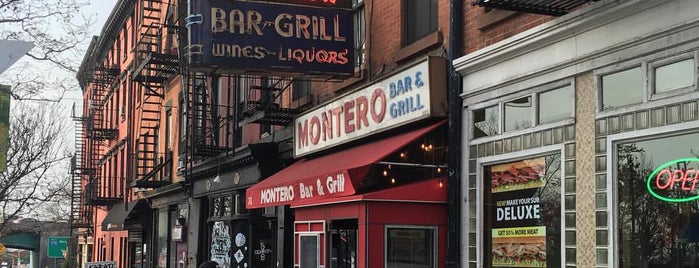 Montero Bar & Grill is one of Karaoke!!.