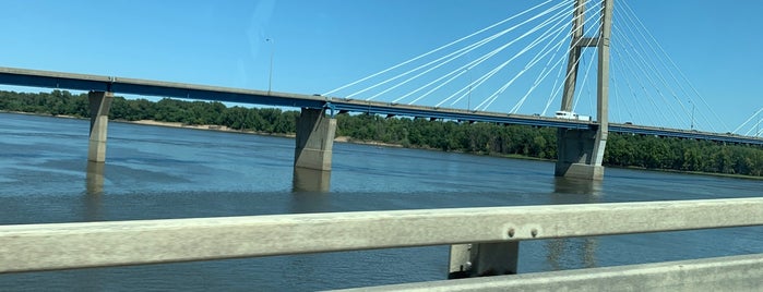 Mississippi River is one of Hannibal.