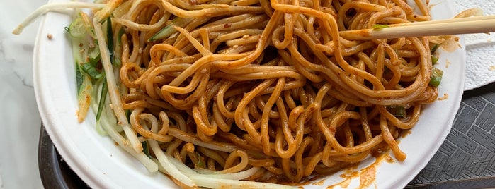 Thy’s Noodles is one of Guha 님이 저장한 장소.