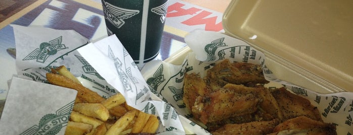 Wingstop is one of SLICKさんの保存済みスポット.