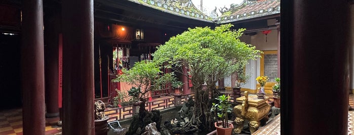 Chùa Ông - Quan Công Miếu (Ong or Quan Cong Temple) is one of Hoi An.