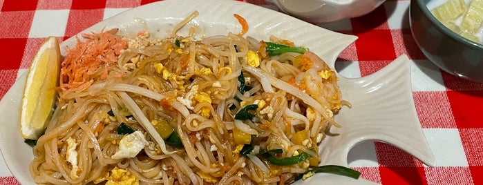 Koh Phi Phi is one of 溝の口昼メシ.