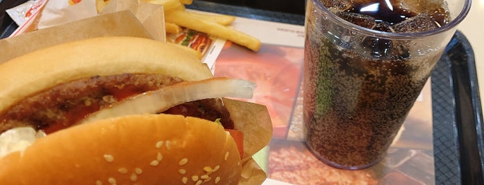 Burger King is one of JiYoungさんのお気に入りスポット.