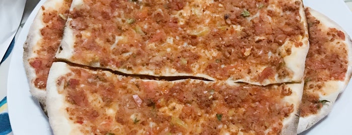 Nazar Pide Pizza Salonu is one of Locais curtidos por Damla.
