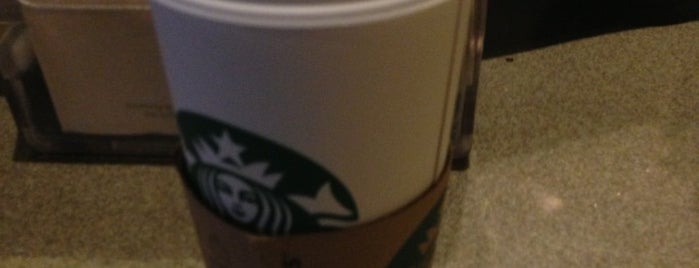 Starbucks is one of David 님이 좋아한 장소.