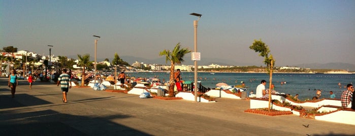 Altınkum Plajı is one of Lugares favoritos de 💜fulyaersoyc💜.