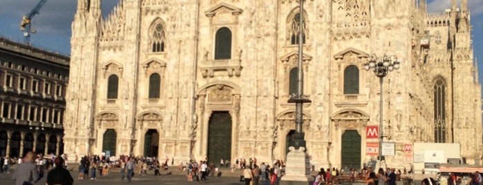 Plaza del Duomo is one of Milano.